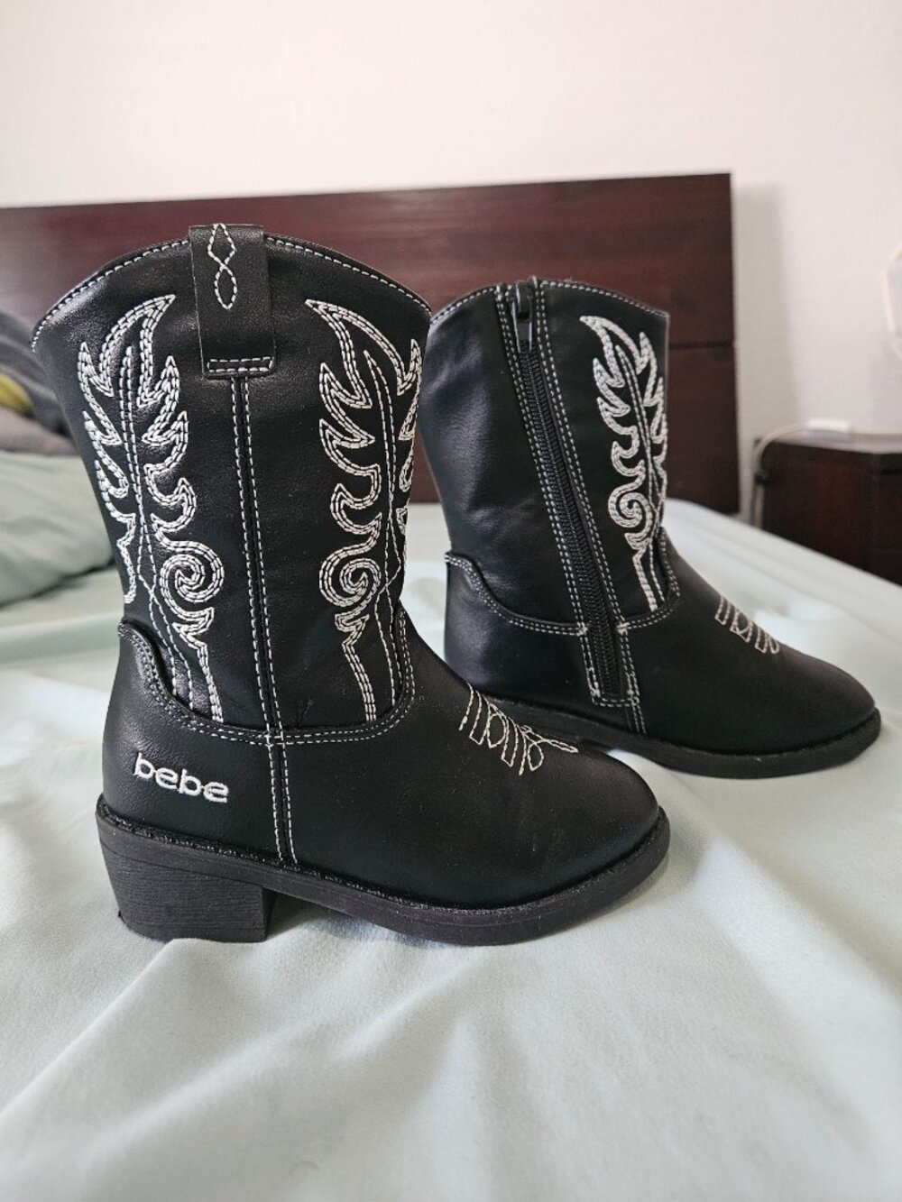 bebe girls Black Western Cowboy Boots Embroidered Toddler Girl Size 8